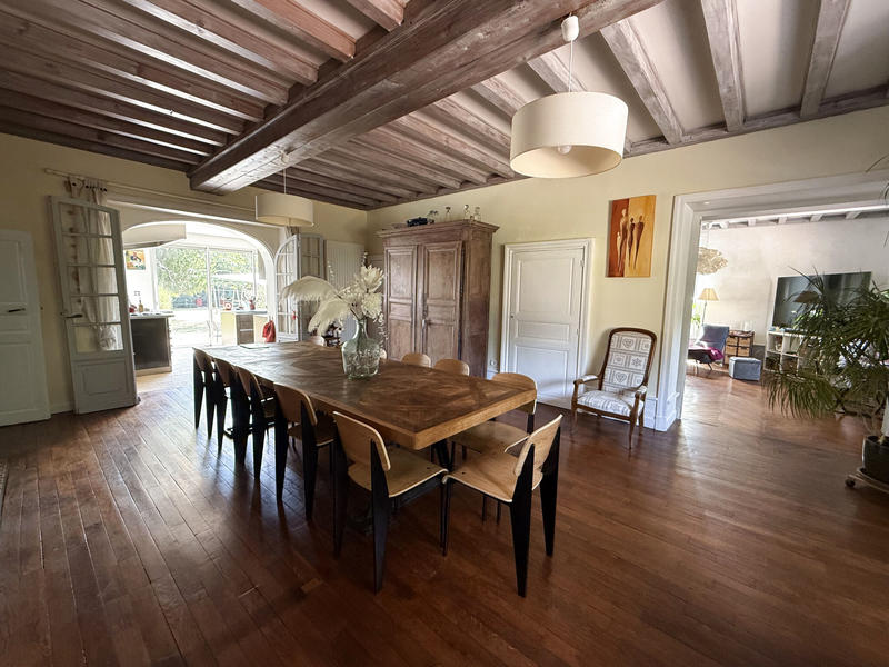 Propriété - 276 m² - 15 pièces