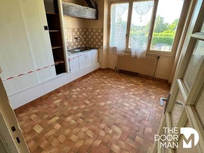 Maison - 134 m² - 13 pièces