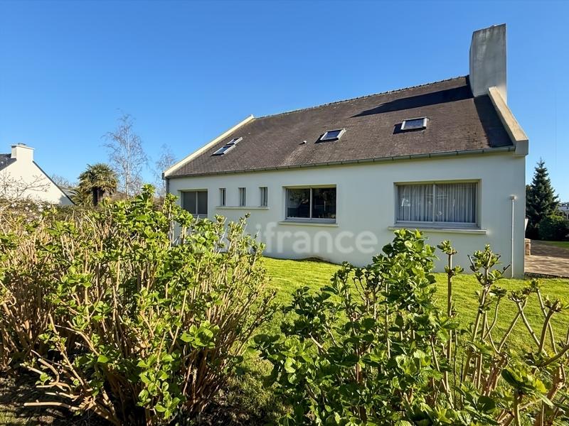 Maison - 185 m² - 7 pièces