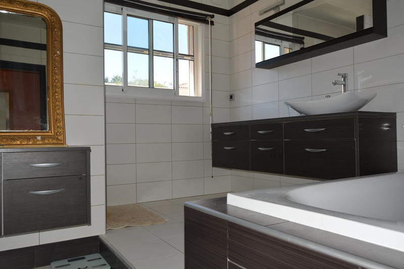 Villa - 130 m² - 5 pièces