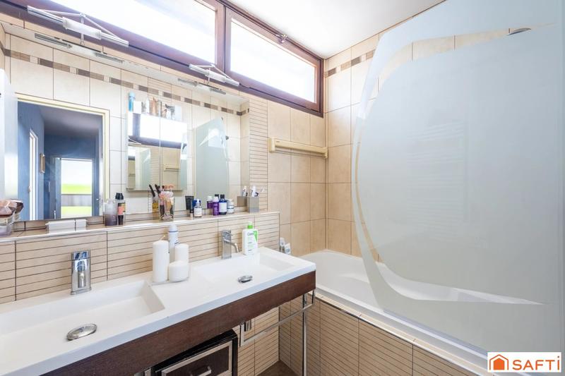 Appartement - 91 m² - 5 pièces