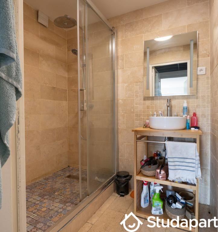 Chambre - 14 m² - 1 pièce