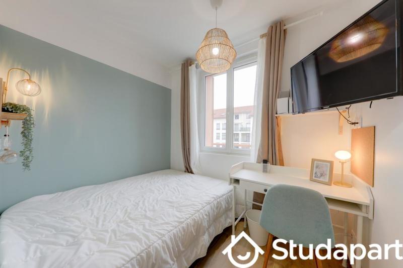 Chambre - 10 m² - 1 pièce