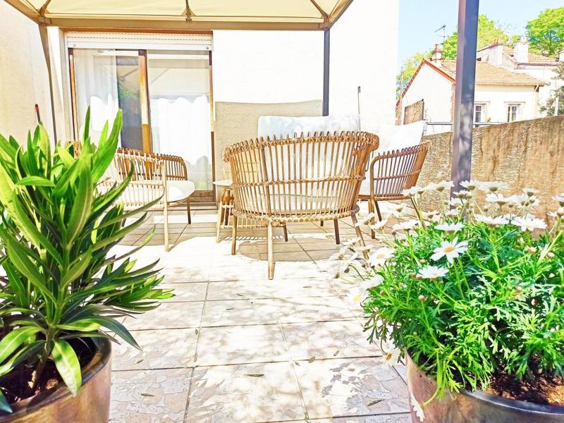 Maison - 341 m² - 7 pièces