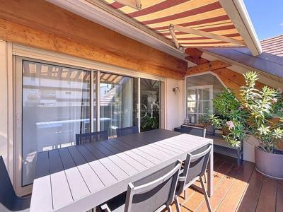 Appartement - 138 m² - 5 pièces