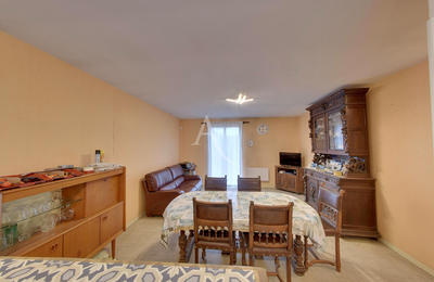 Maison - 61 m² - 4 pièces