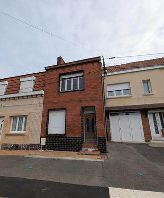 Maison - 97 m² - 5 pièces