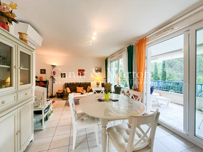 Appartement - 75 m² - 3 pièces