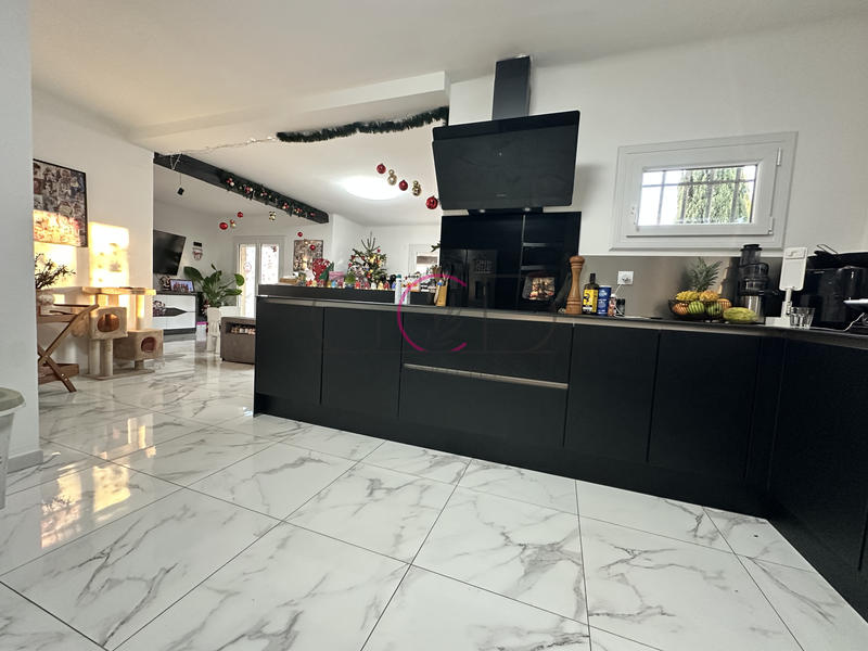 Villa - 115 m² - 5 pièces