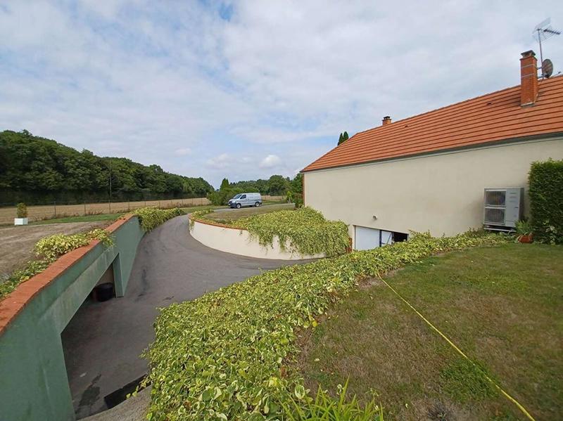 Maison - 233 m² - 5 pièces