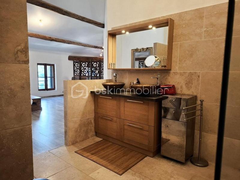 Maison - 310 m² - 10 pièces