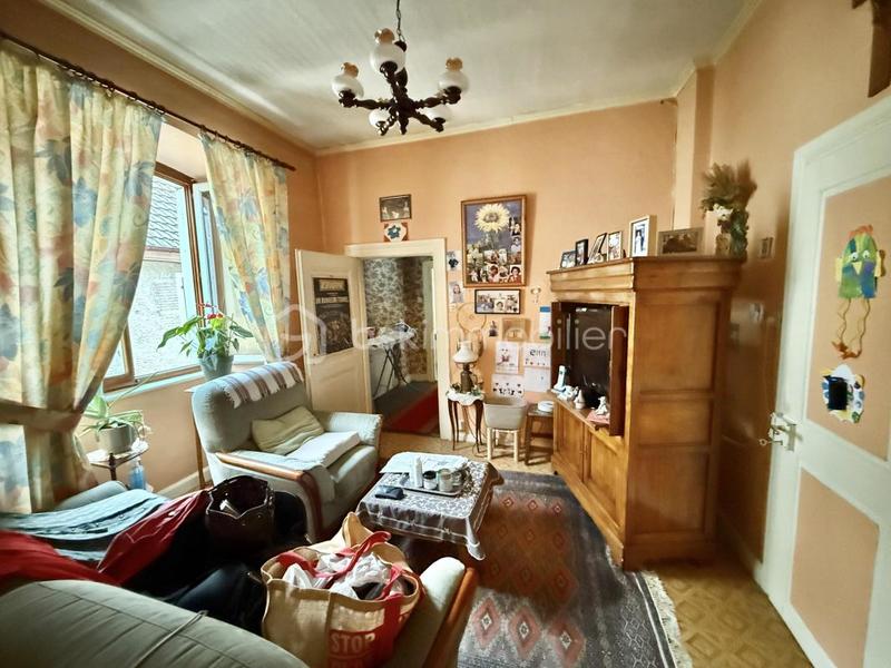 Immeuble - 180 m² - 10 pièces