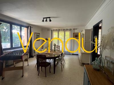 Propriété - 156 m² - 5 pièces