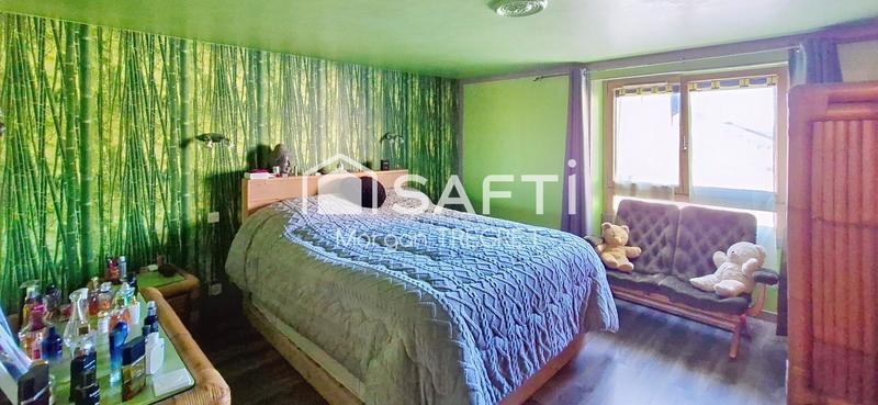 Maison - 200 m² - 9 pièces