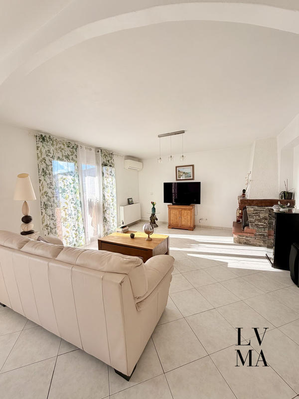 Appartement - 82 m² - 3 pièces