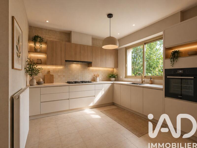 Maison - 99 m² - 4 pièces