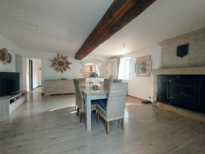 Maison - 200 m² - 7 pièces