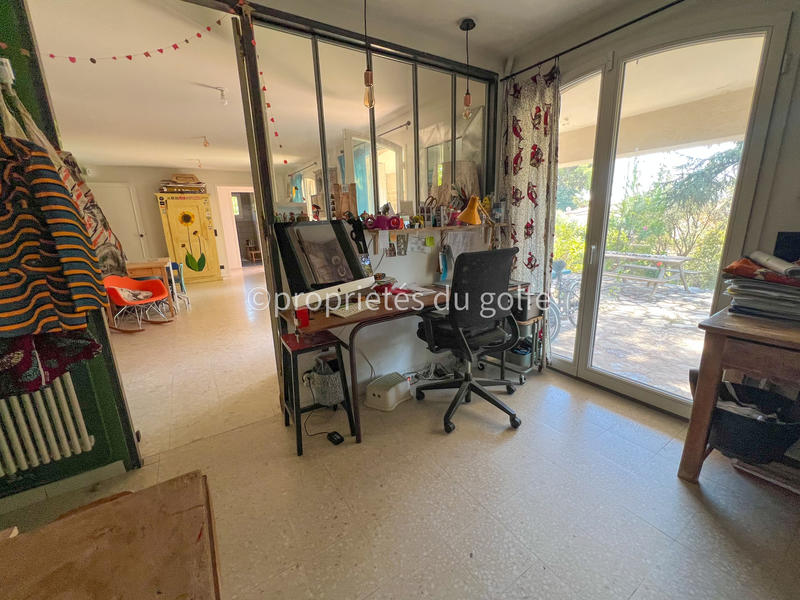 Maison - 207 m² - 7 pièces