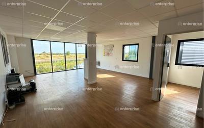 Local d'activité / Entrepôt - 307 m²
