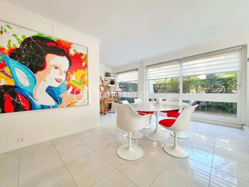 Appartement - 110 m² - 5 pièces