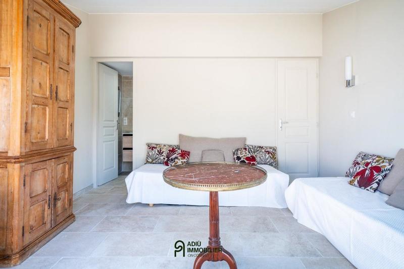 Villa - 185 m² - 6 pièces