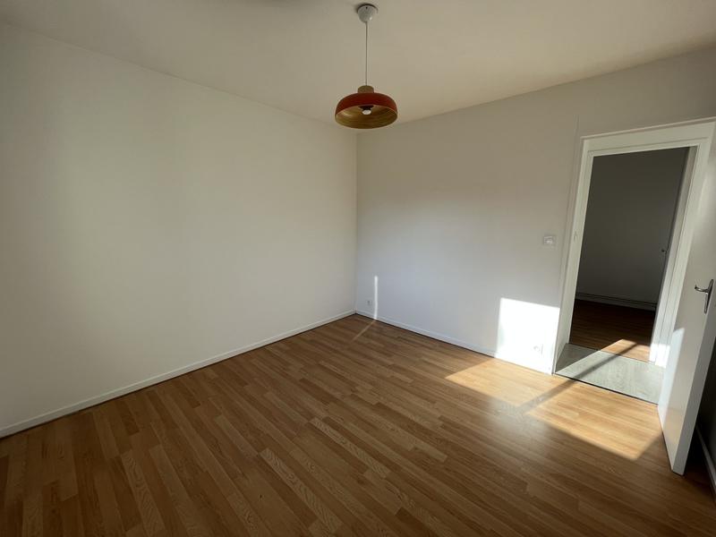 Appartement - 80 m² - 3 pièces