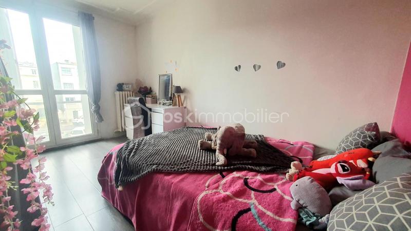 Appartement - 77 m² - 4 pièces