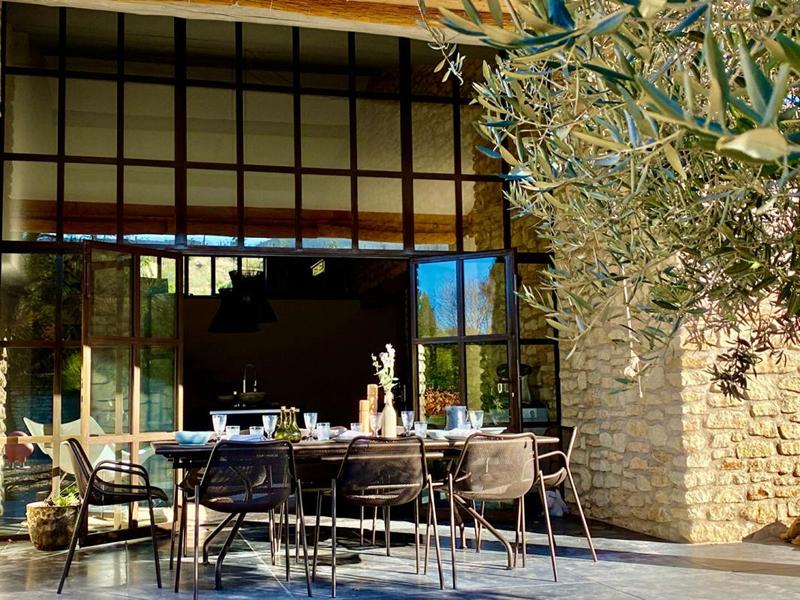 Demeure - 252 m² - 8 pièces