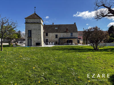 Maison - 645 m² - 23 pièces