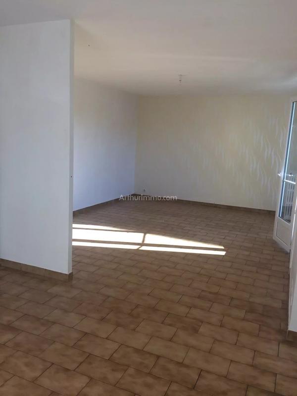 Appartement - 82 m² - 4 pièces