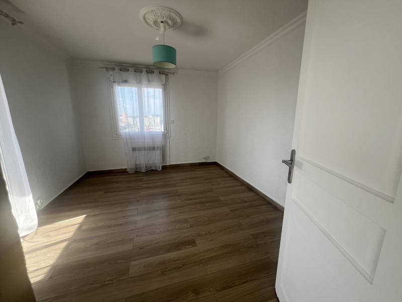 Appartement - 87 m² - 4 pièces