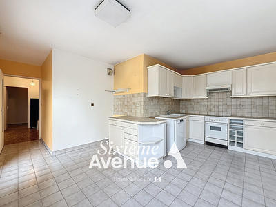 Appartement - 100 m² - 4 pièces