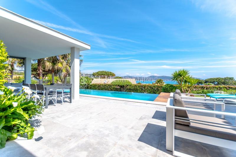 Villa - 295 m² - 5 pièces