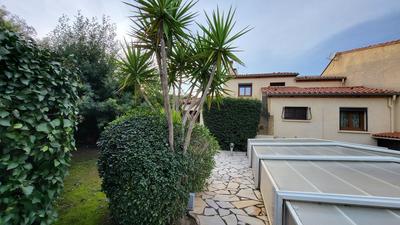 Maison - 180 m² - 7 pièces