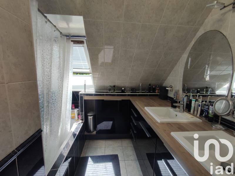 Maison - 101 m² - 6 pièces