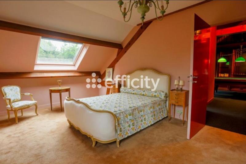 Maison - 300 m² - 9 pièces