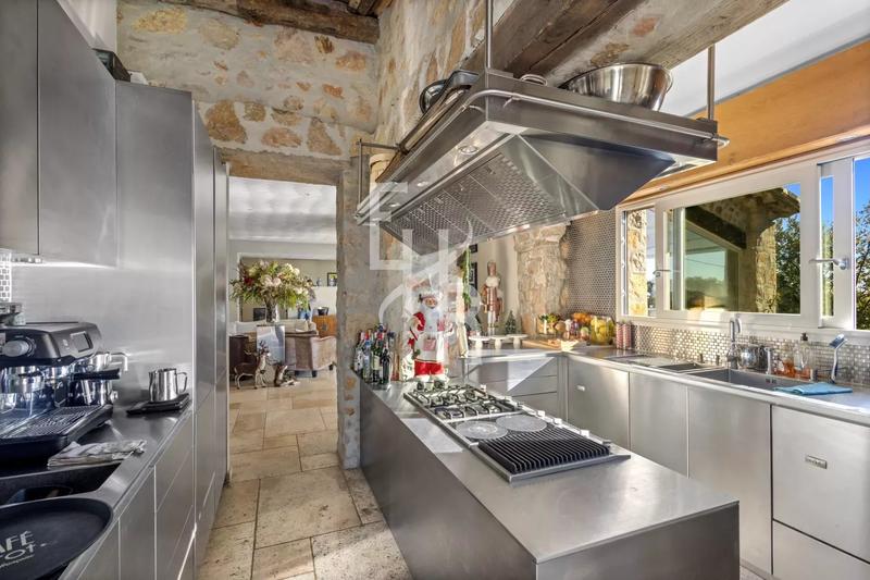 Villa - 188 m² - 6 pièces