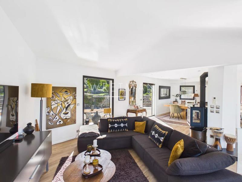 Villa - 291 m² - 5 pièces