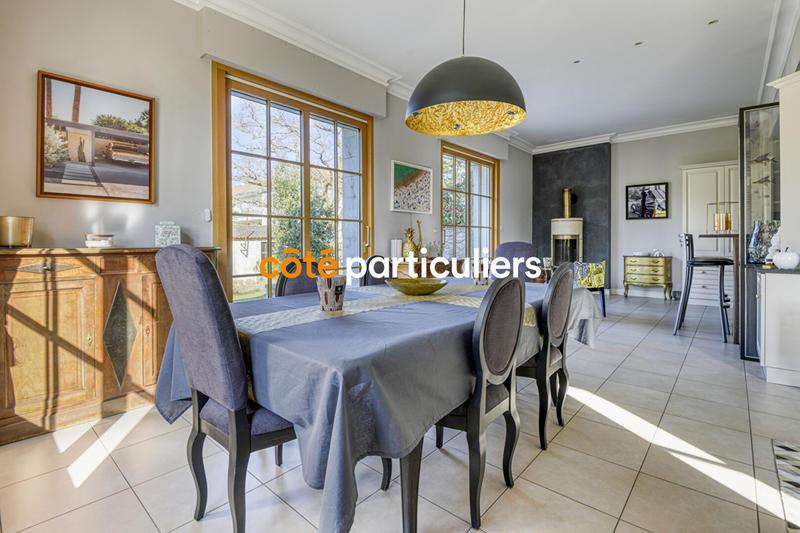 Maison de maîtres - 394 m² - 12 pièces