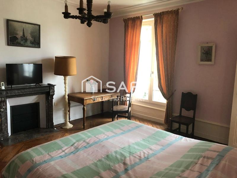 Maison - 550 m² - 15 pièces