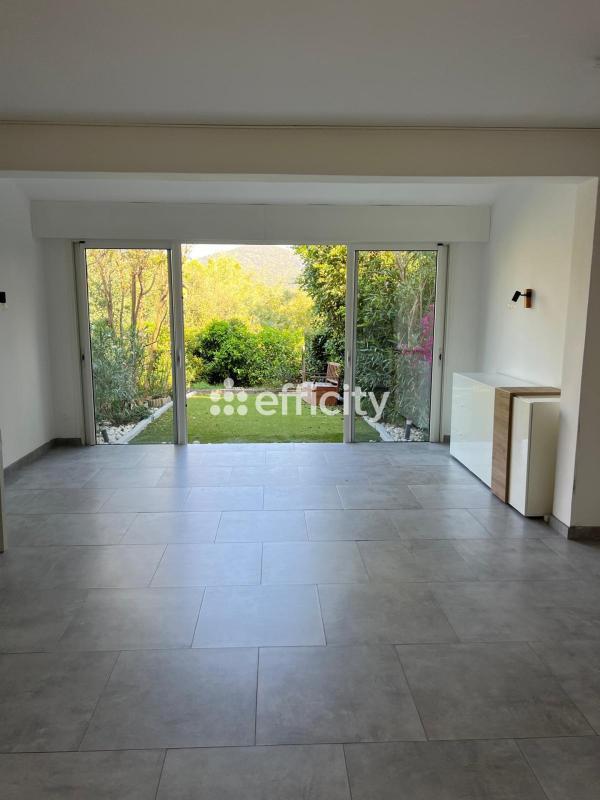 Maison - 60 m² - 4 pièces