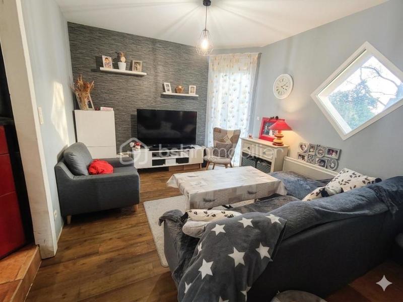 Maison - 104 m² - 6 pièces