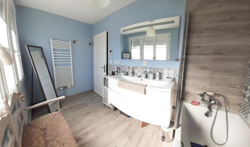 Maison - 92 m² - 5 pièces