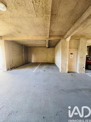 Parking - 17 m²