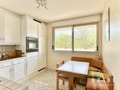 Appartement - 152 m² - 6 pièces