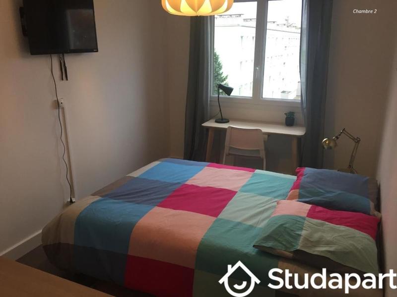 Chambre - 11 m² - 1 pièce