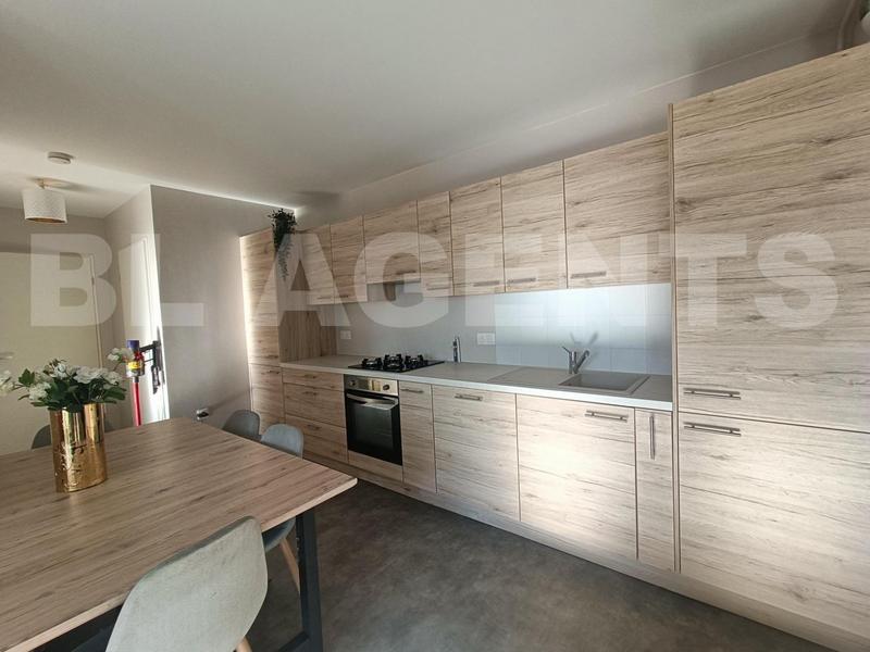 Appartement - 64 m² - 3 pièces