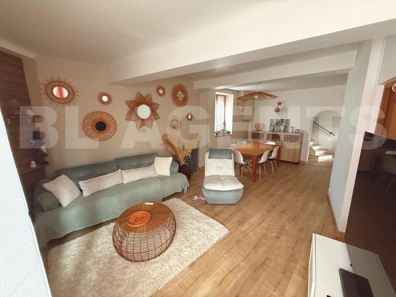 Maison de village - 160 m² - 7 pièces