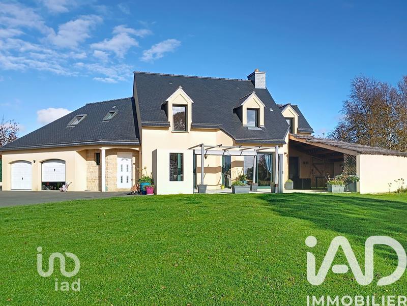 Maison - 174 m² - 8 pièces