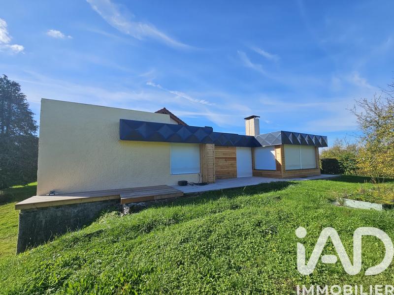 Maison de village - 271 m² - 9 pièces